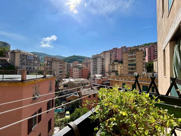 appartamento in vendita a Genova in zona Marassi