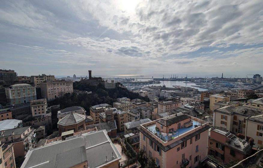 appartamento in vendita a Genova in zona Castelletto