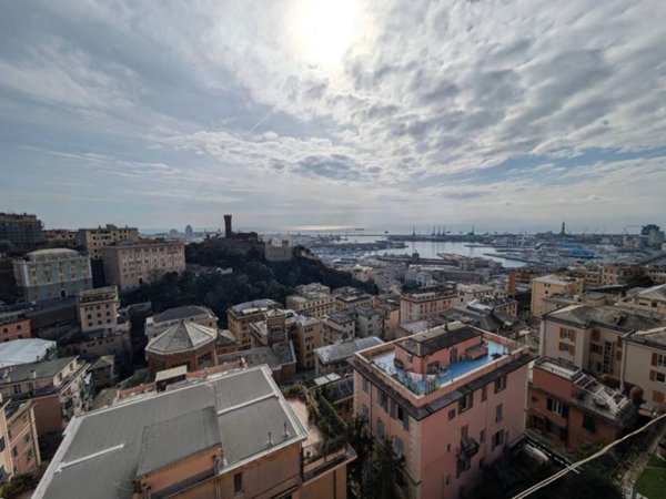 appartamento in vendita a Genova in zona Castelletto