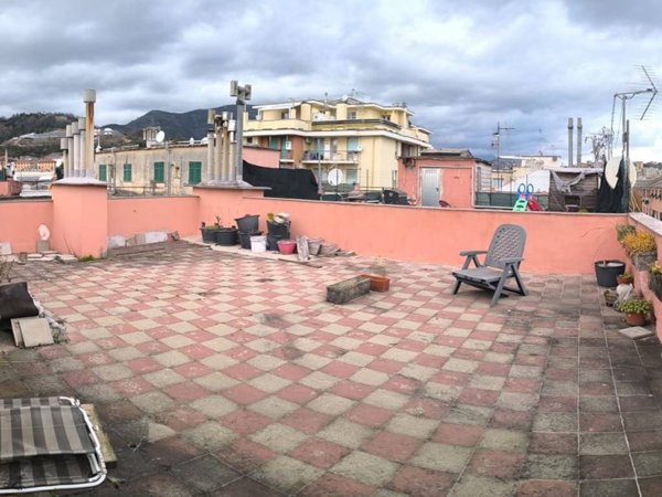 appartamento in vendita a Genova in zona Certosa