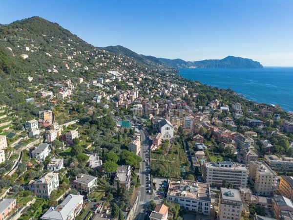 appartamento in vendita a Genova in zona Nervi