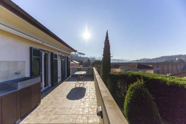 casa indipendente in vendita a Genova in zona Pontedecimo