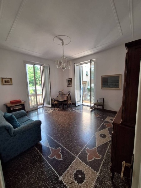 appartamento in vendita a Genova in zona Sestri Ponente