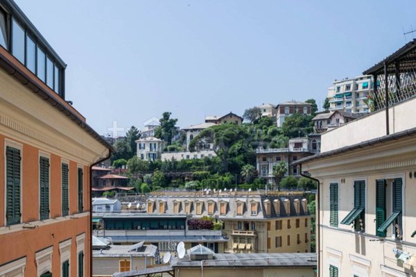 appartamento in vendita a Genova in zona Castelletto