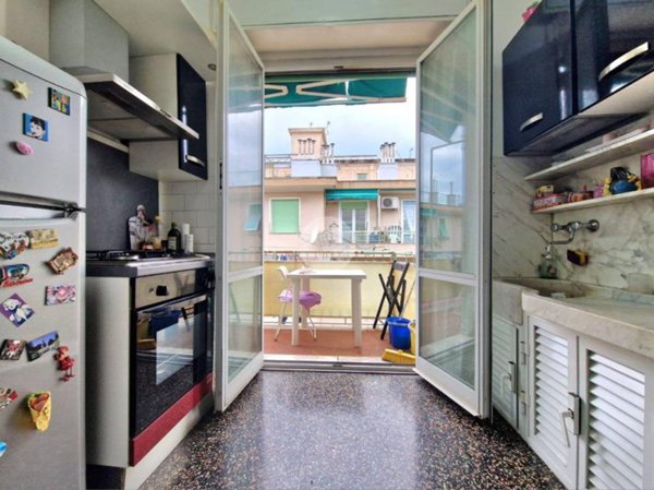 appartamento in vendita a Genova in zona Palmaro / Pra'