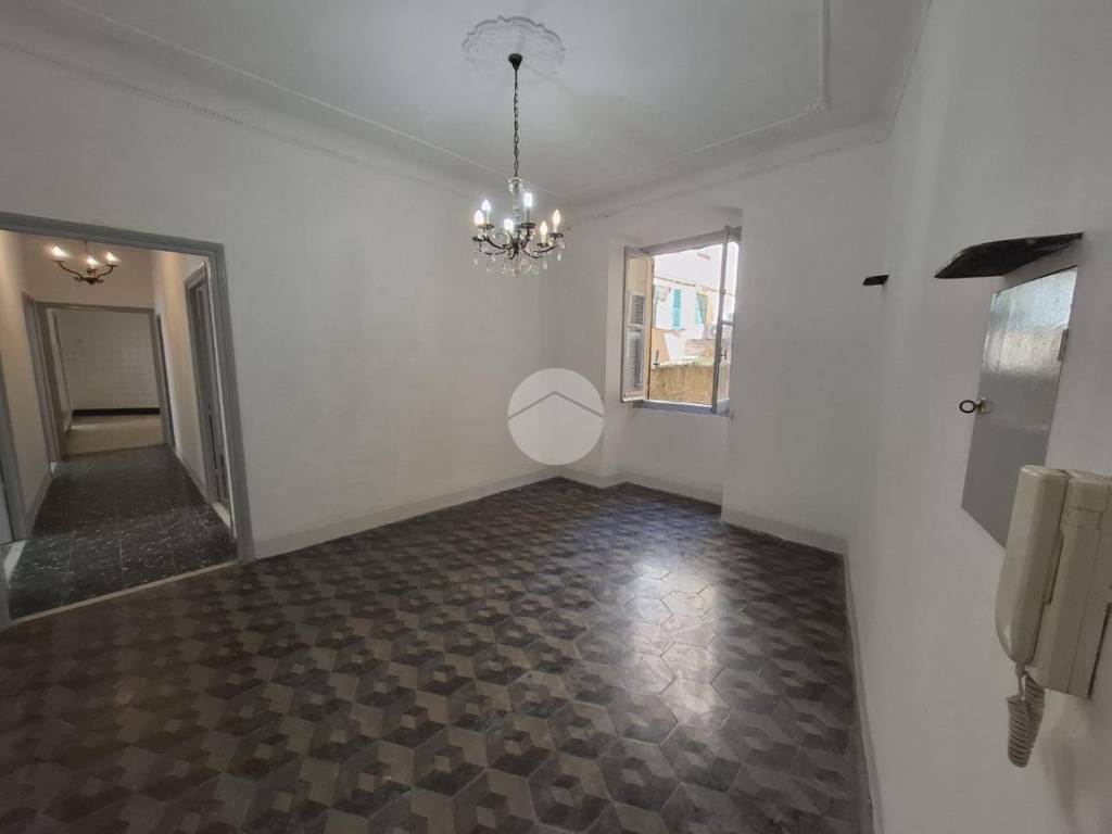appartamento in vendita a Genova in zona Certosa