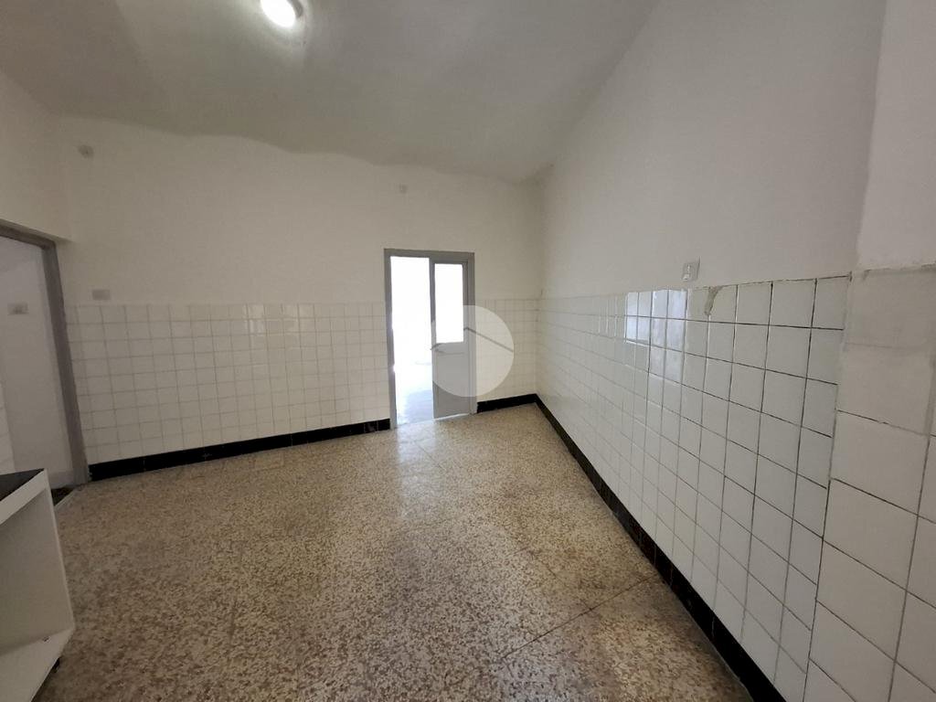 appartamento in vendita a Genova in zona Certosa