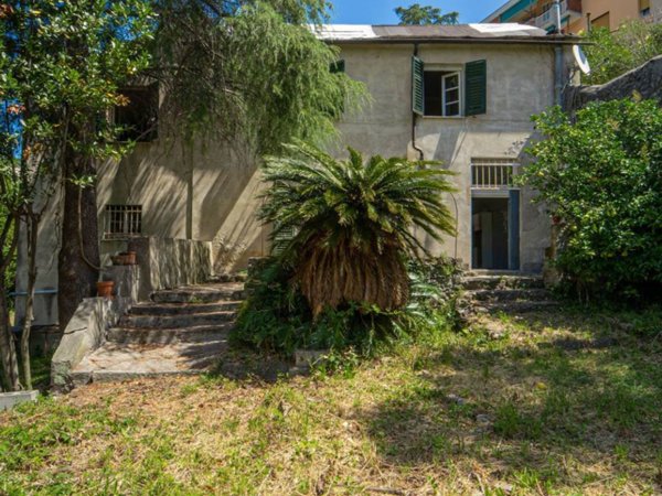 casa indipendente in vendita a Genova