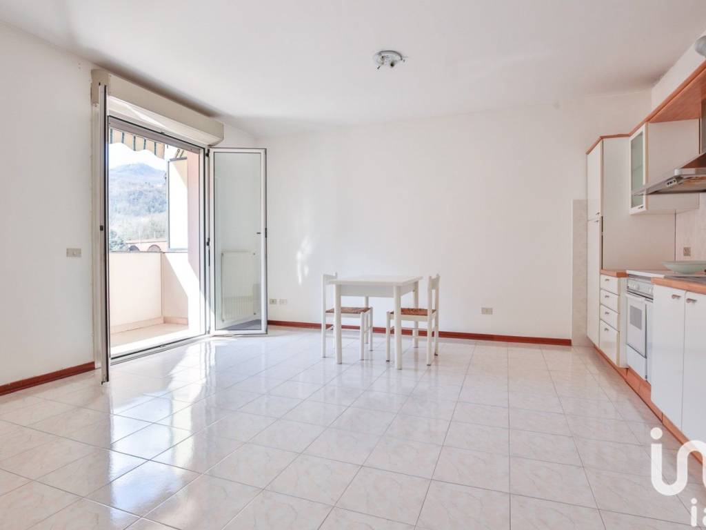 appartamento in vendita a Genova in zona Pontedecimo