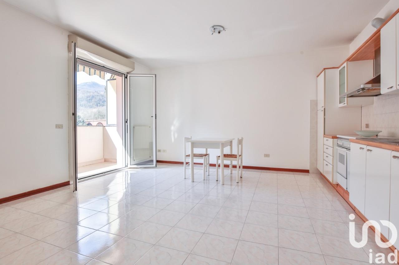 appartamento in vendita a Genova in zona Pontedecimo