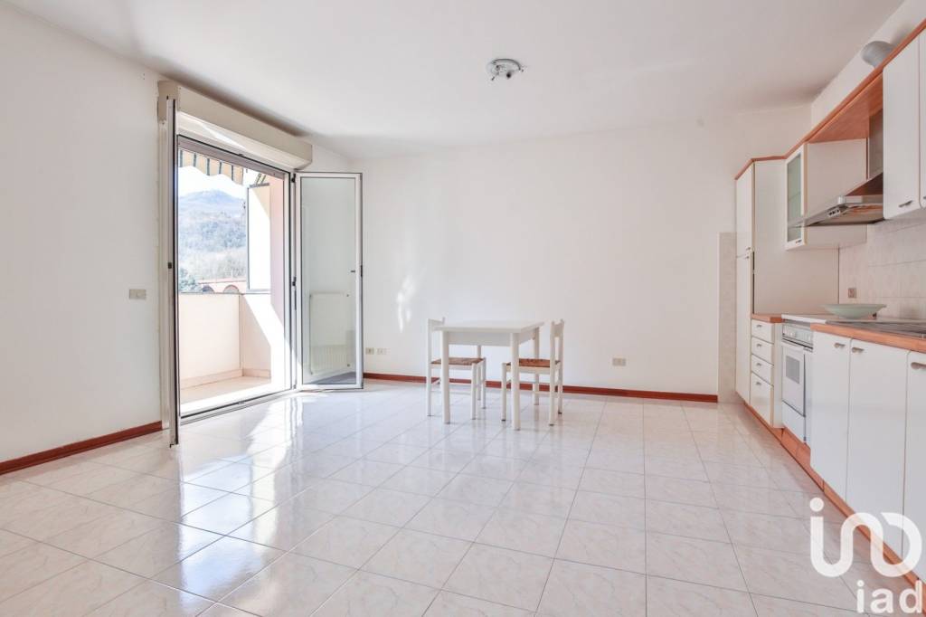 appartamento in vendita a Genova in zona Certosa