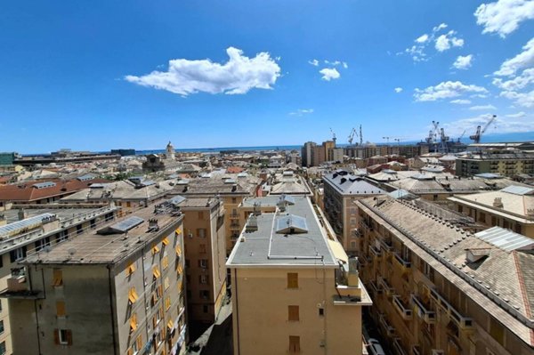 appartamento in vendita a Genova in zona Sestri Ponente