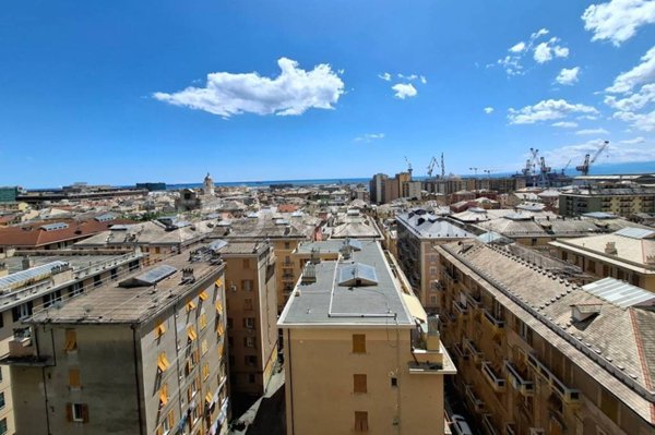 appartamento in vendita a Genova in zona Sestri Ponente