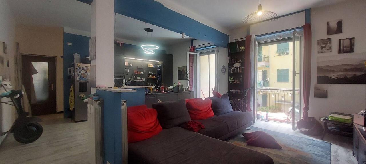 appartamento in vendita a Genova in zona Sestri Ponente
