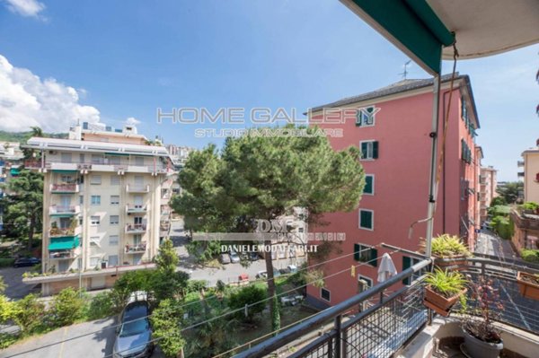 appartamento in vendita a Genova in zona Sestri Ponente