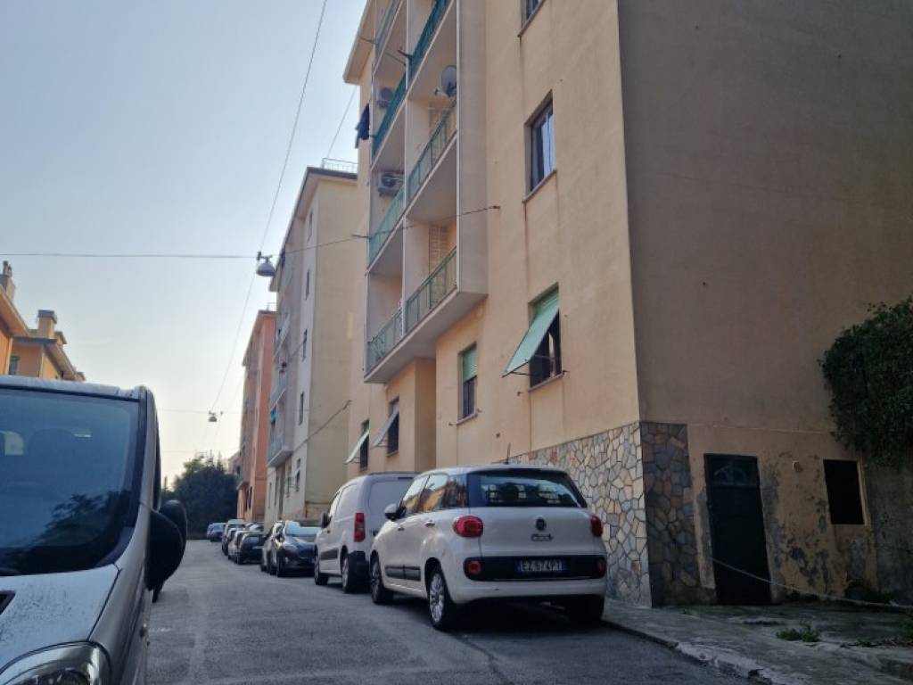 appartamento in vendita a Genova in zona Sampierdarena