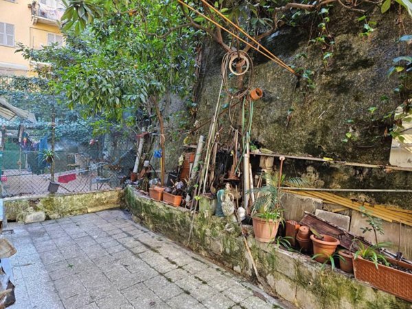 appartamento in vendita a Genova in zona Lagaccio / Granarolo
