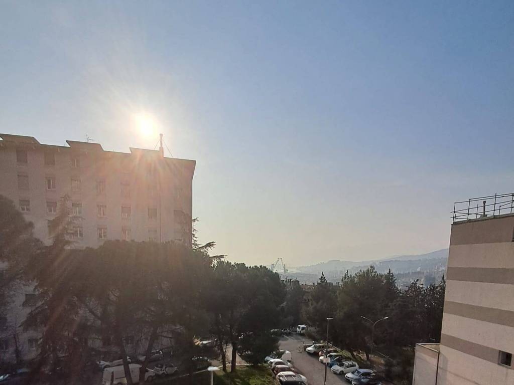 appartamento in vendita a Genova in zona Sestri Ponente