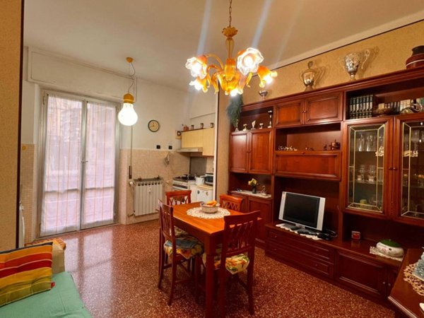 appartamento in vendita a Genova in zona Palmaro / Pra'