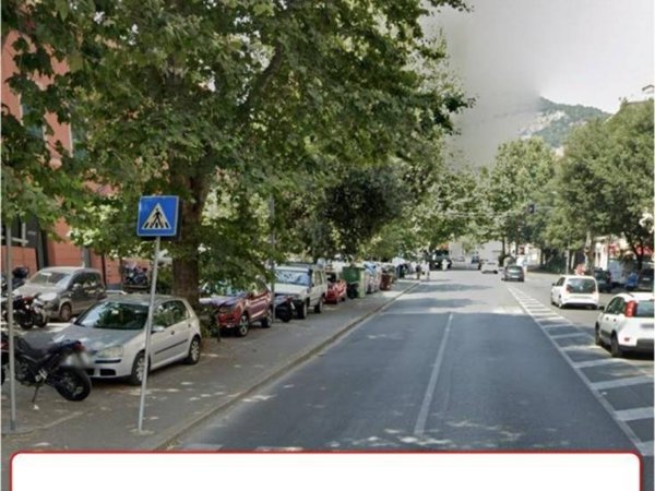 negozio in vendita a Genova in zona Sestri Ponente