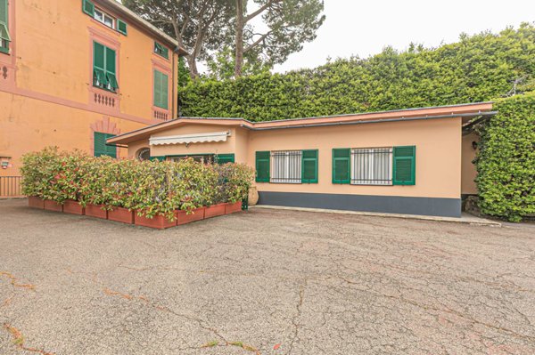 casa indipendente in vendita a Genova in zona Albaro