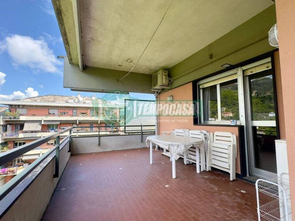 appartamento in vendita a Genova in zona Sestri Ponente