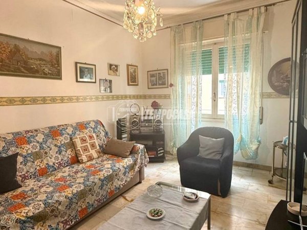 appartamento in vendita a Genova in zona Sestri Ponente