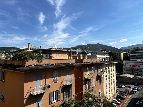 appartamento in vendita a Genova in zona San Martino