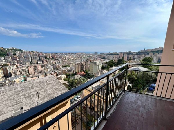 appartamento in vendita a Genova in zona Marassi