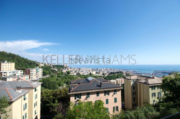 appartamento in vendita a Genova in zona Oregina