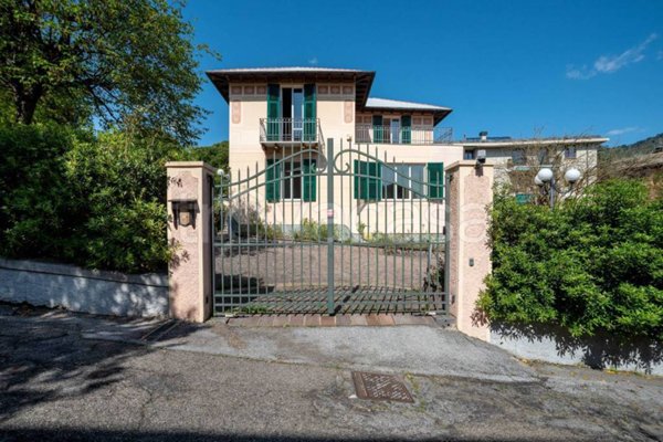 casa indipendente in vendita a Genova