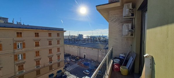 appartamento in vendita a Genova in zona Sampierdarena