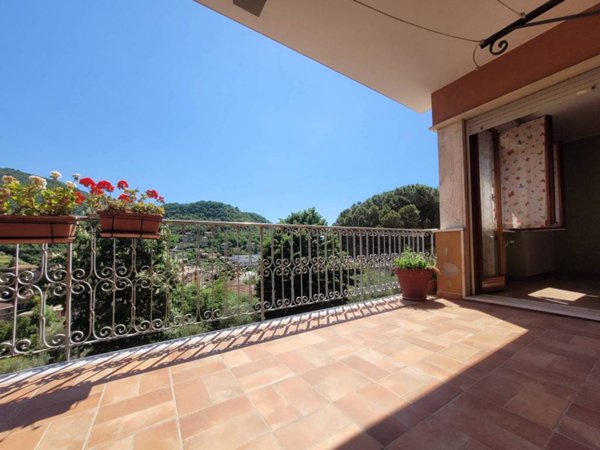 appartamento in vendita a Genova in zona San Desiderio