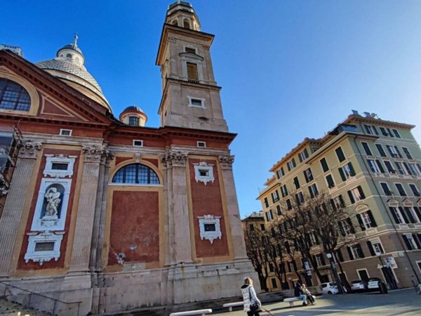 appartamento in vendita a Genova in zona Carignano