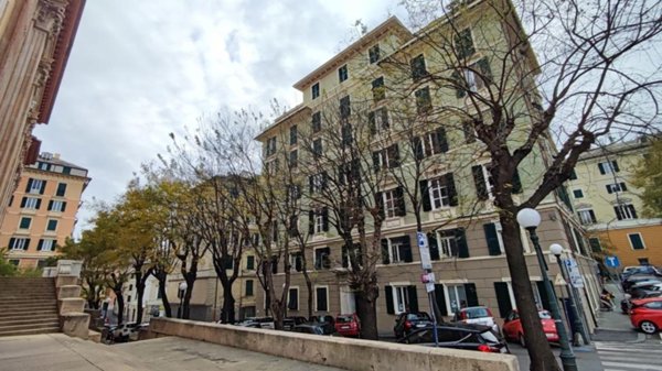 appartamento in vendita a Genova in zona Carignano