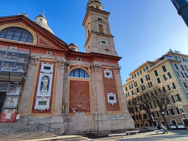 appartamento in vendita a Genova in zona Carignano