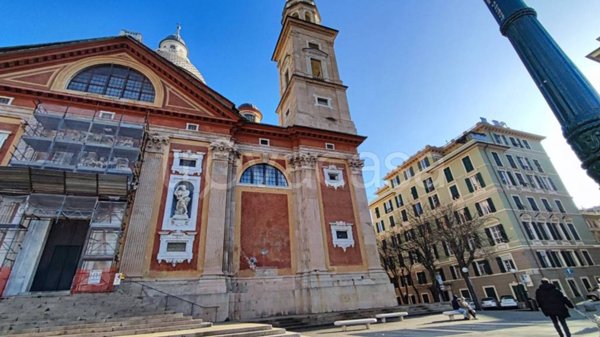 appartamento in vendita a Genova in zona Carignano