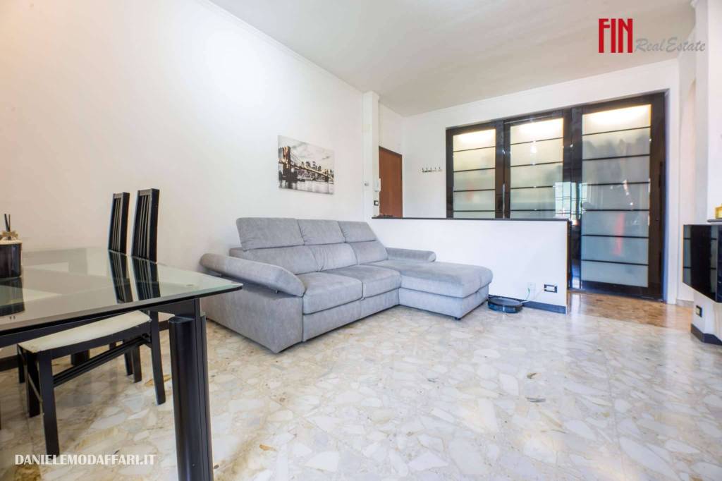 appartamento in vendita a Genova in zona Struppa