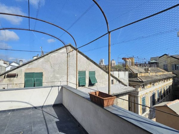 appartamento in vendita a Genova in zona Sottoripa / Maddalena / Molo