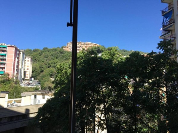 appartamento in vendita a Genova in zona Marassi
