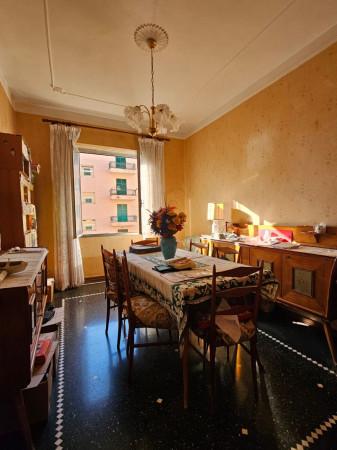 appartamento in vendita a Genova in zona Sestri Ponente