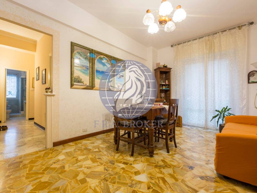 appartamento in vendita a Genova in zona Marassi