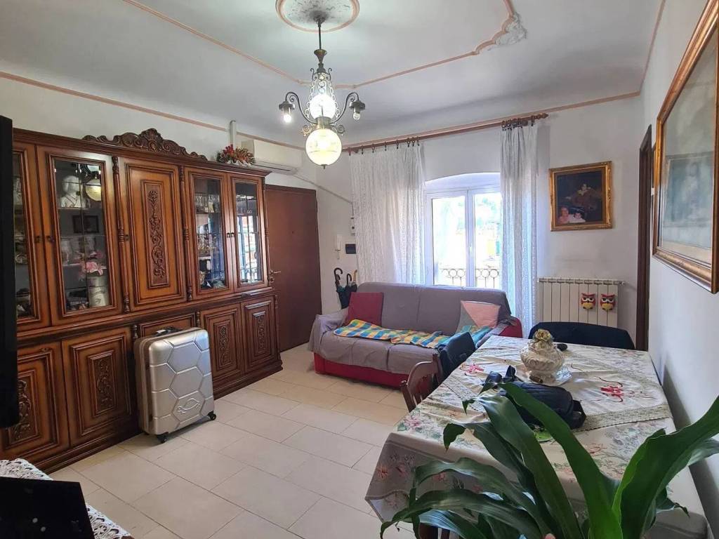 appartamento in vendita a Genova in zona Sampierdarena