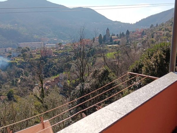 appartamento in vendita a Genova in zona Struppa