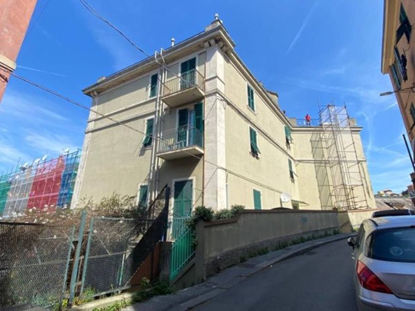 appartamento in vendita a Genova in zona Certosa
