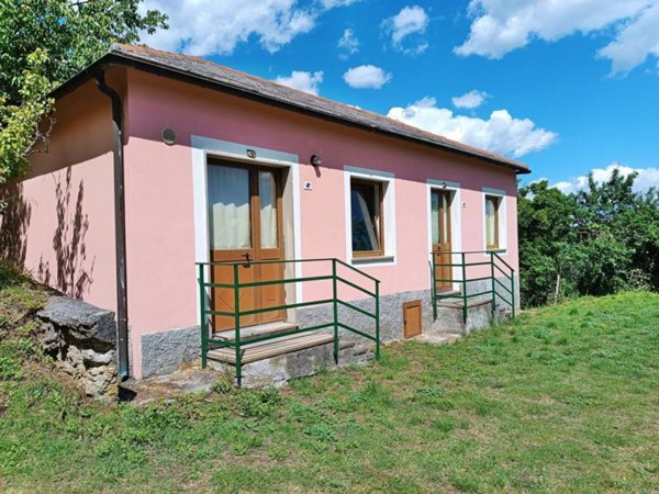casa indipendente in vendita a Genova in zona Voltri