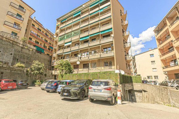 appartamento in vendita a Genova in zona Marassi