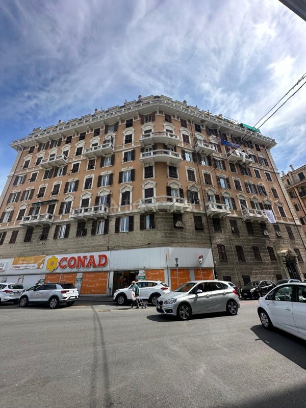 casa indipendente in vendita a Genova in zona Marassi