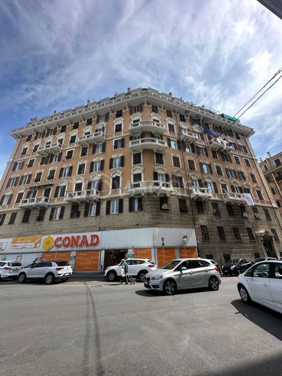 appartamento in vendita a Genova in zona Marassi
