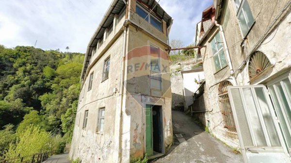 appartamento in vendita a Genova in zona Pegli